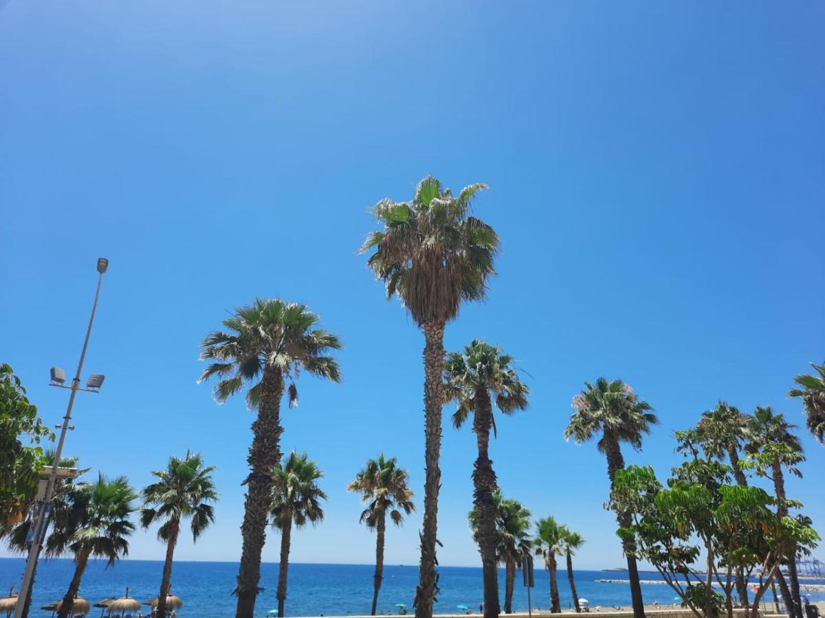 Malagueta Beach Front Luxury Apartment By Rent Me Málaga Buitenkant foto