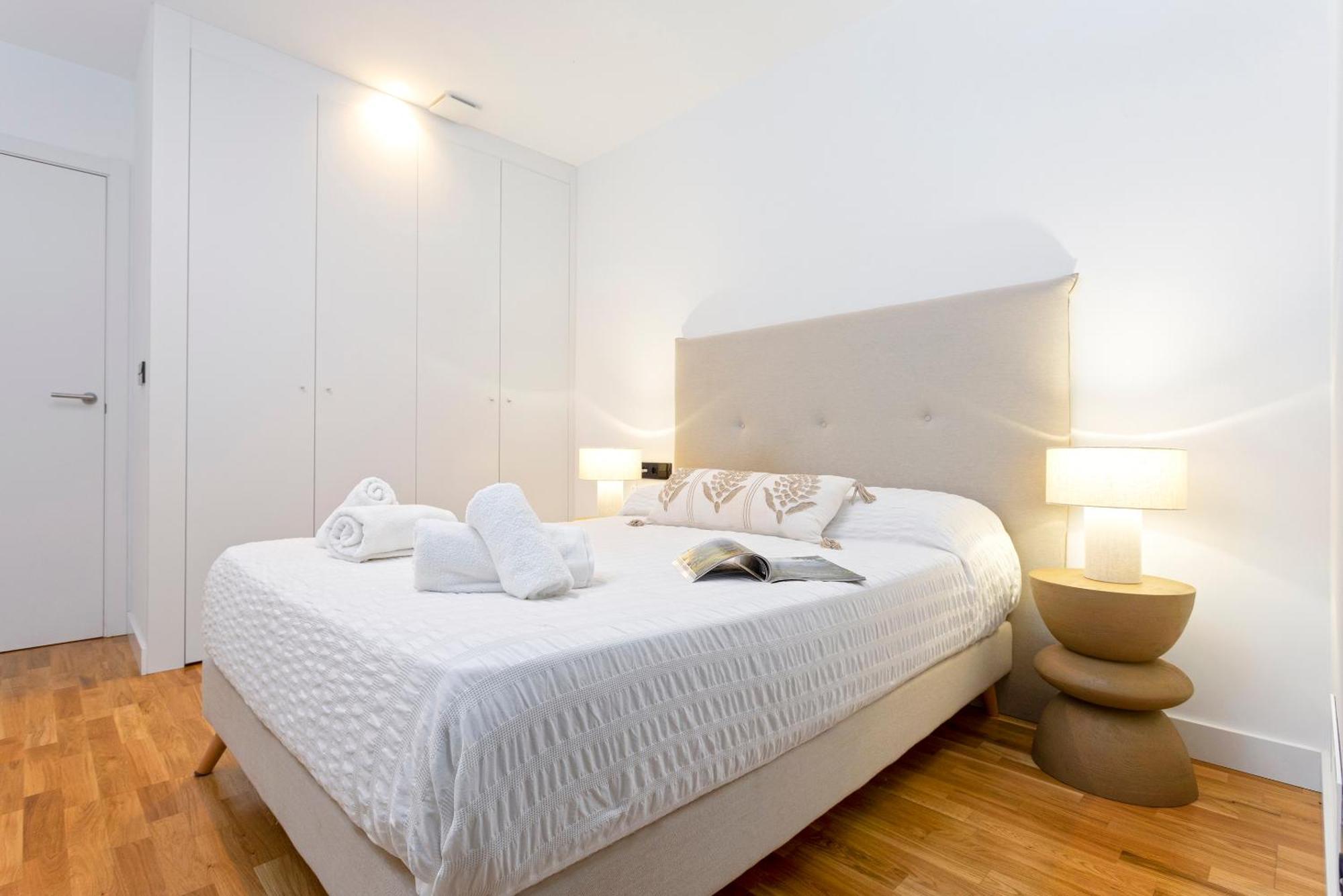 Malagueta Beach Front Luxury Apartment By Rent Me Málaga Buitenkant foto