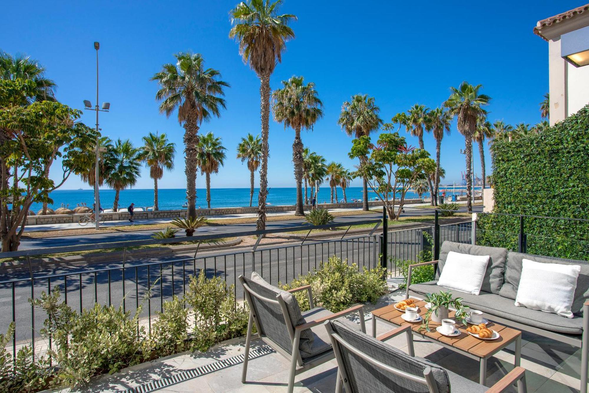 Malagueta Beach Front Luxury Apartment By Rent Me Málaga Buitenkant foto