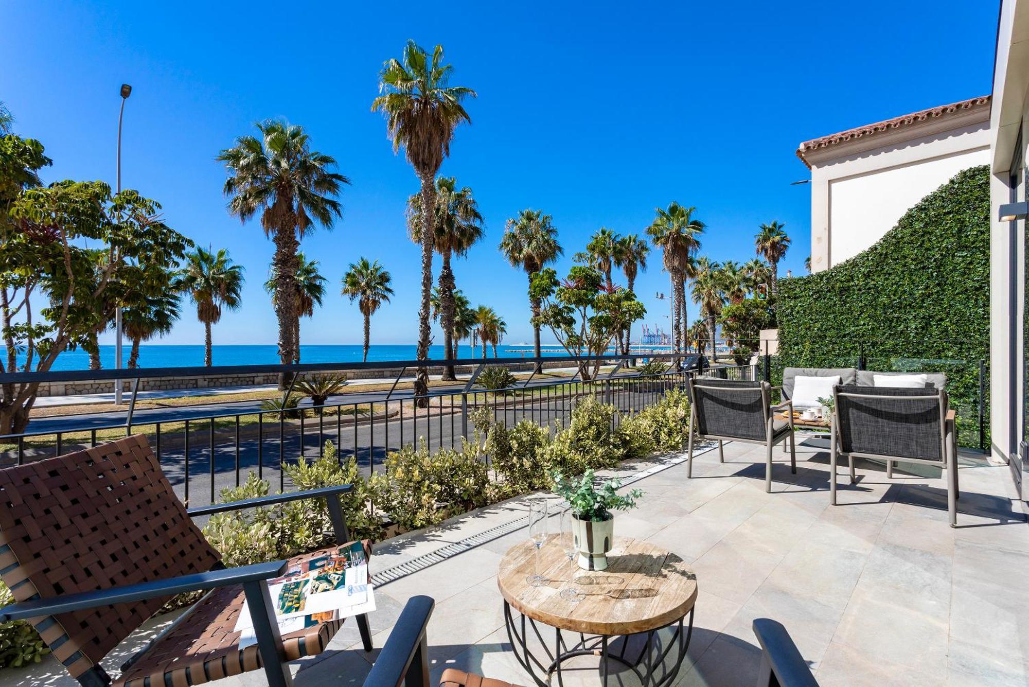 Malagueta Beach Front Luxury Apartment By Rent Me Málaga Buitenkant foto